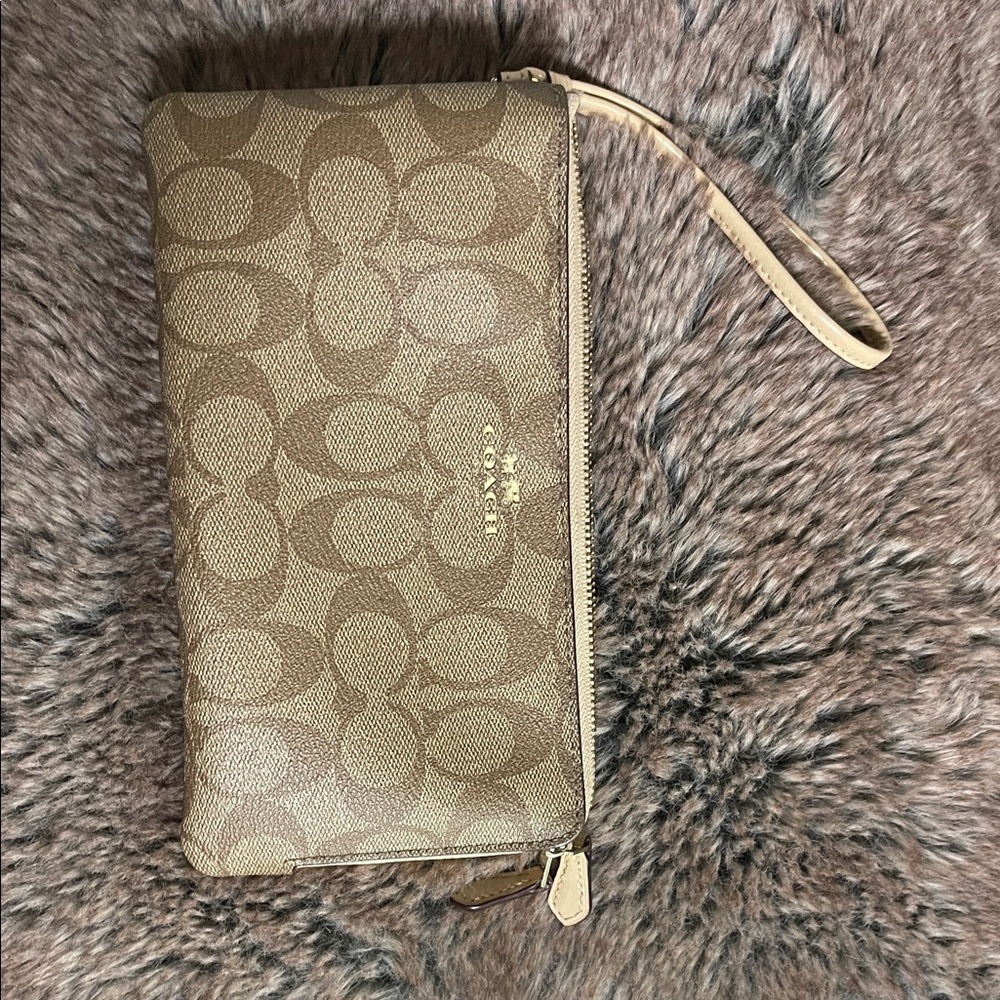 Coach Signature Canvas Wristlet in Khaki and Beige